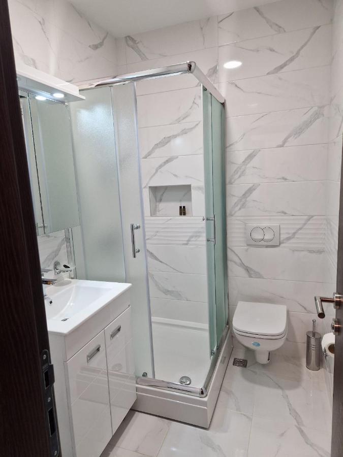 Mb Lux Apartment Vrnjačka Banja Екстериор снимка
