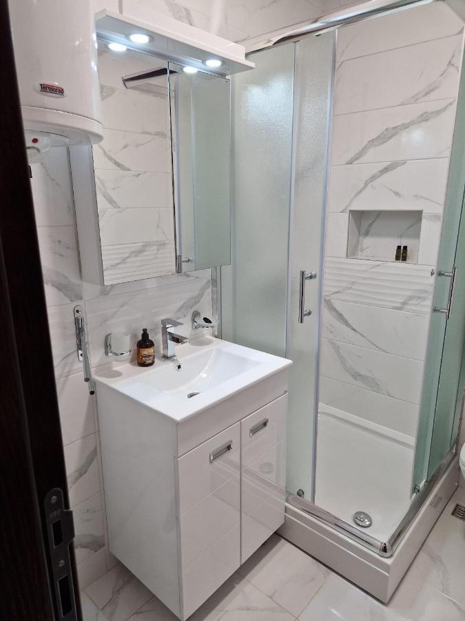 Mb Lux Apartment Vrnjačka Banja Екстериор снимка